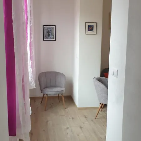 Apartman Siroka Apartment *